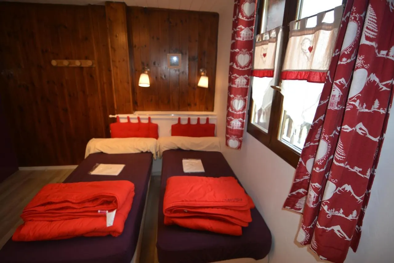 Gite Edelweiss Abries Guest house